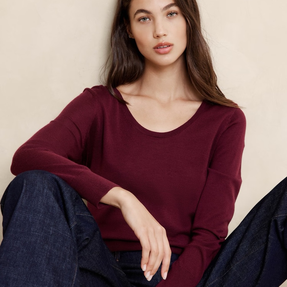 Banana Republic factory Merino Wool scoop-back sweater size L bright wine